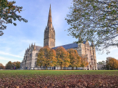 Salisbury Cathedral showcases art exhibiting refugees' recovered belongings