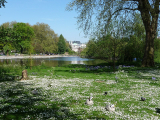 UK basks in warmest day of the year as temperatures reach 24.9°C